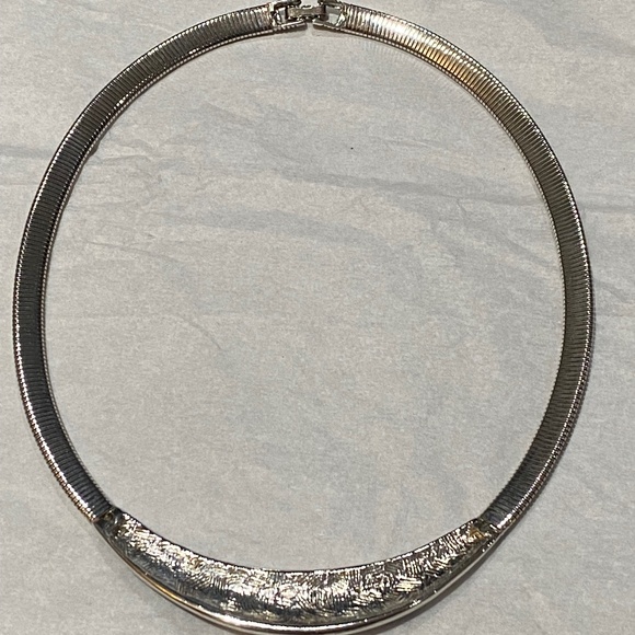 Vintage Y2K Silver Tone Serpentine Collar Omega Necklace Blue Enamel Panel - Picture 10 of 13